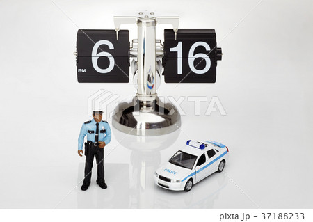 時計 数字 自動車 37188233