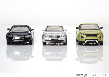 自動車 モデル ミニチュア 37188234