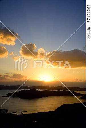 奄美十景 長雲峠からみる朝の龍郷湾304 奄美十景 長雲峠からみる朝の龍郷湾304 37191266