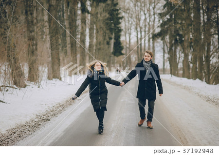 couple in winter couple in winter 37192948