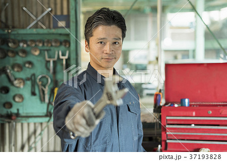 整備士　ミドル男性 37193828