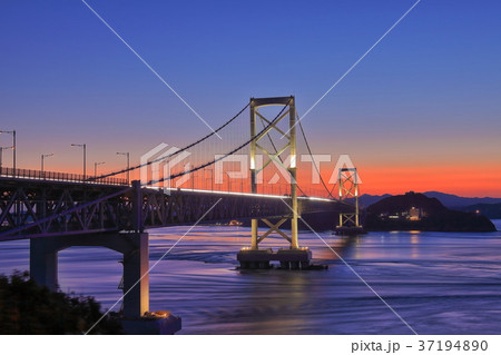 大鳴門橋の夕景 大鳴門橋の夕景 37194890