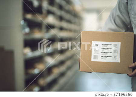 倉庫 37196260