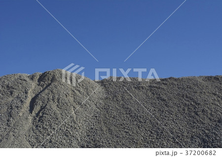 砂利の山 37200682