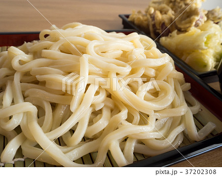 ざるうどん　天ぷら 37202308
