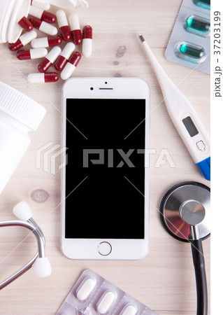 RF photo - medical object Isolated shot in studio.medicine, drug, remedy, syringe, stethoscope 168 37203199