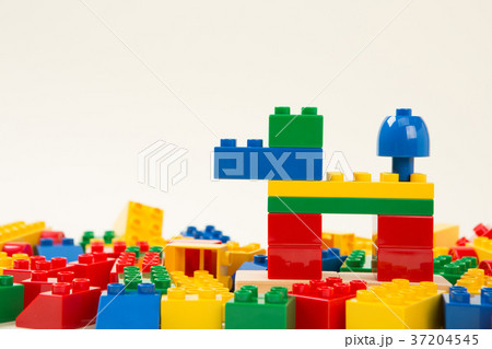 RF photo - Education object. study for chidrens. numbers, words of Korean, words of English, bricks 108 37204545