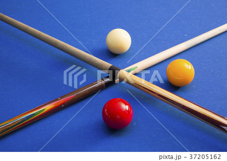 RF photo - object of billiards, cue, billiards balls 121 RF photo - object of billiards, cue, billiards balls 121 37205162
