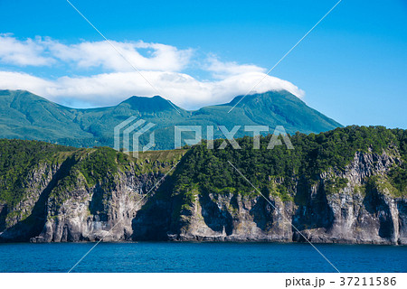 知床観光船からの景色　知床岬 37211586