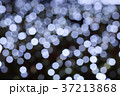 bokeh of white light with dark background 37213868