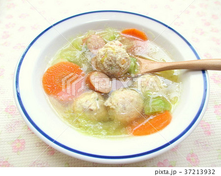 鶏だんごとキャベツのコンソメスープ 37213932
