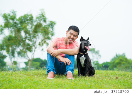 Happy man with his dog 37218700