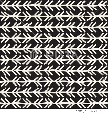 Hand drawn style ethnic seamless pattern. Abstract grungy geometric background in black and white. 37219328