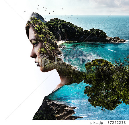 Double exposure. Portrait of a woman combined with a rocky coast 37222238