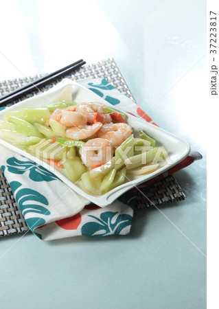 fried shrimp cuisine 37223817