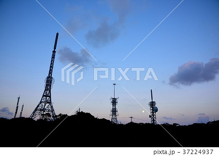 月と建造物302 37224937