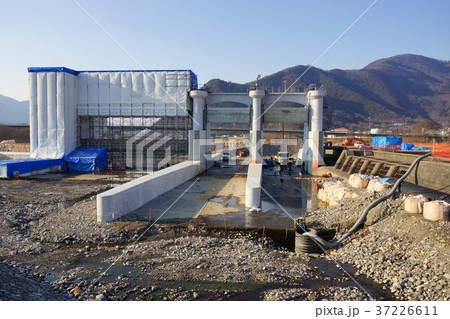 千曲川埴科用水頭首工大工事 千曲川埴科用水頭首工大工事 37226611