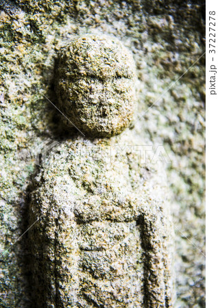 お地蔵さん 37227278