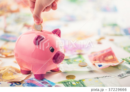 Euro money euro banknotes euro currency. Euro money euro banknotes euro currency. 37229666