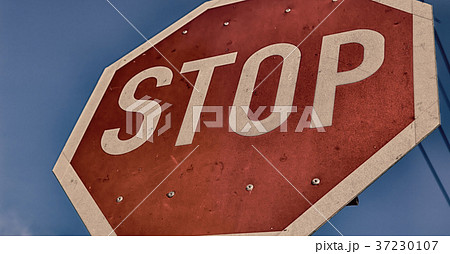 in   the stop  signal  and sky 37230107