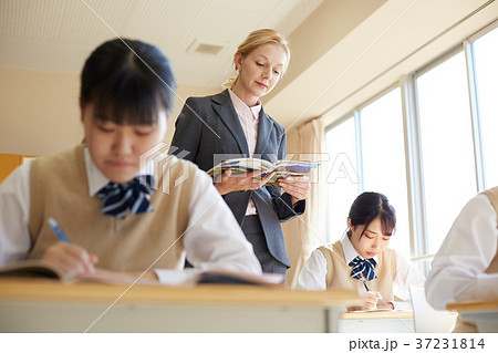 中学生 英語の授業 英語教師 高校生 中高生 中学生 英語の授業 英語教師 高校生 中高生 37231814