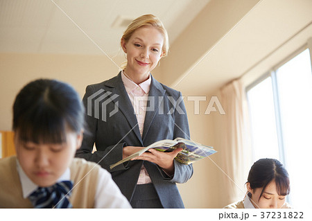 中学生 英語の授業 英語教師 高校生 中高生 中学生 英語の授業 英語教師 高校生 中高生 37231822