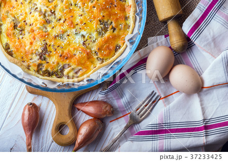 Onion pie 37233425