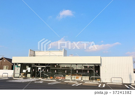 建設中のコンビニ 37241382
