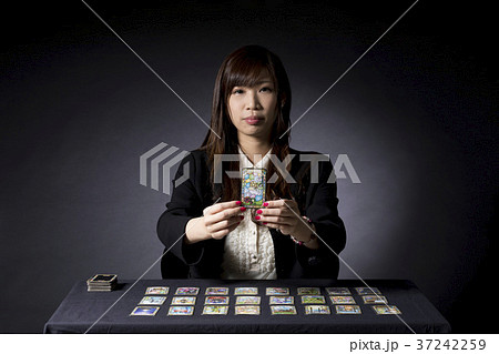 占い師 タロットカード 占い師 タロットカード 37242259