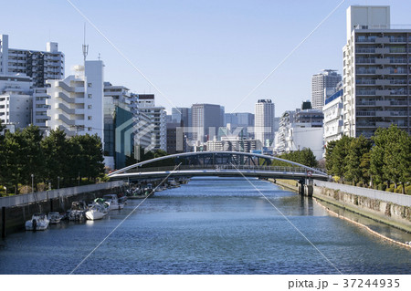 都会の水辺 都会の水辺 37244935