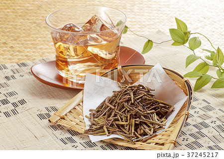 冷たいほうじ茶（加賀棒茶） 37245217