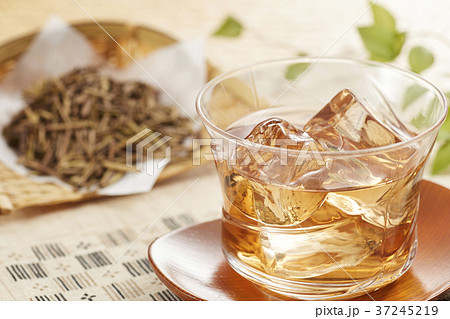 冷たいほうじ茶（加賀棒茶） 37245219