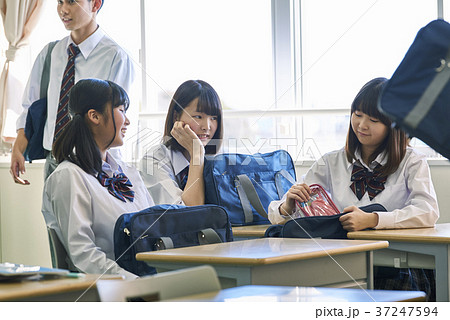 学生　放課後　雑談 37247594