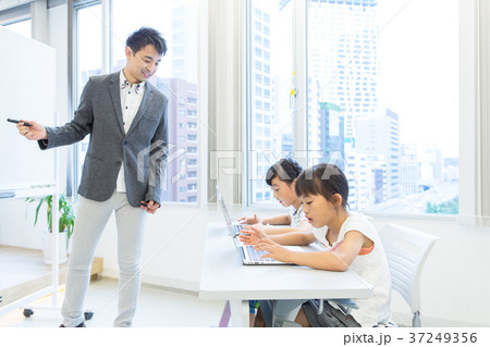 小学生　塾 37249356