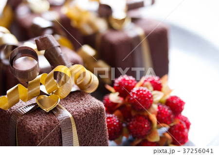 チョコのようなプチギフト チョコのようなプチギフト 37256041