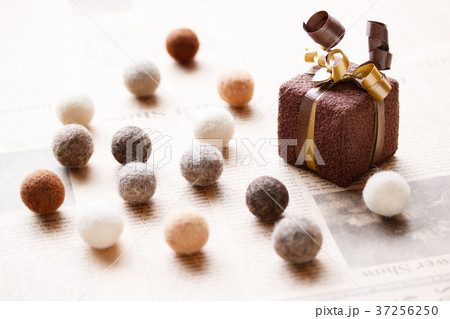 チョコのようなプチギフト チョコのようなプチギフト 37256250