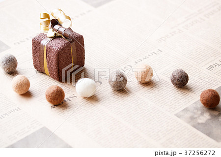 チョコのようなプチギフト 37256272
