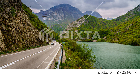 Neretva River canyon 37256647