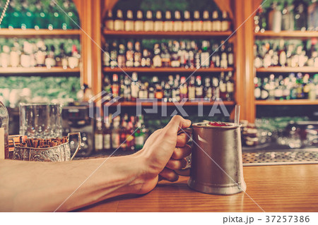 The cocktails in the bar 37257386