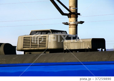 客車の屋根上機器 37259890