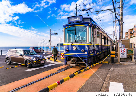 《神奈川県》江ノ電・鎌倉高校前の踏み切り 37266546