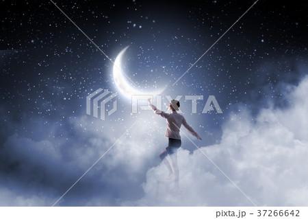 Woman touch the moon Woman touch the moon 37266642