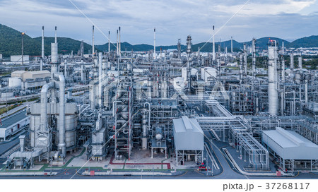 Aerial view oil refinery, refinery plant, refinery Aerial view oil refinery, refinery plant, refinery 37268117