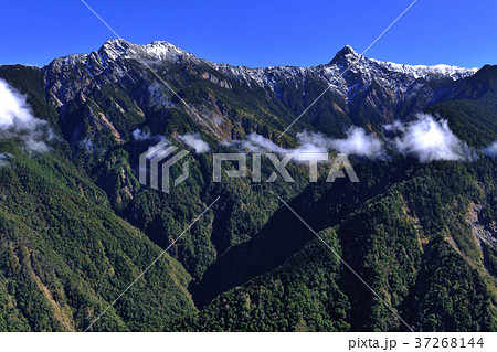 玉山 雲 クラウド 37268144