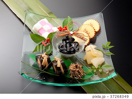 おせち料理　正月　 37268349