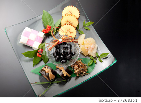 おせち料理　正月　 37268351