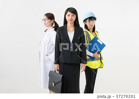 働く女性 37270201