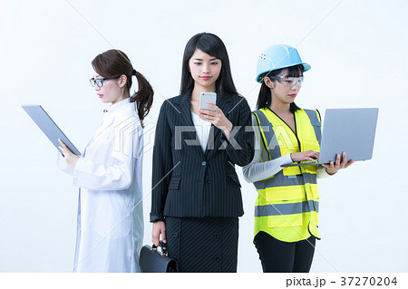 様々な職業の女性 37270204