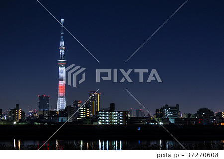 東京スカイツリー　年越し特別ライティング 37270608