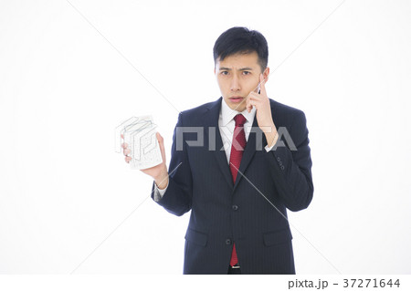 ビジネス 男性 ビジネスマン ビジネス 男性 ビジネスマン 37271644